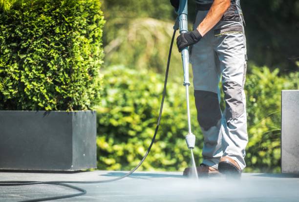 Why Choose Our Pressure Washing Services in Illinois